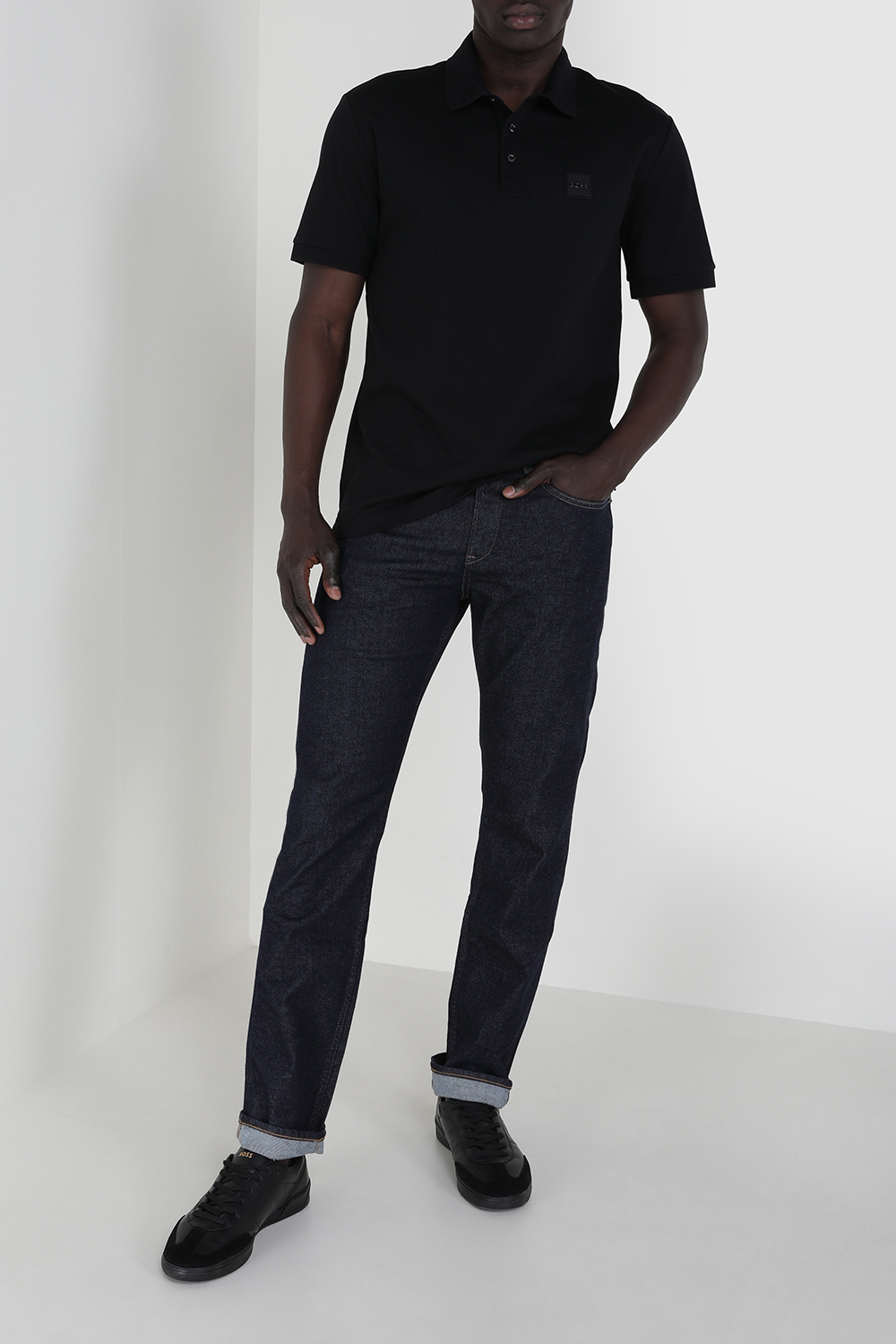 חולצת פולו קצרה